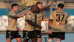SPAL players celebrate a goal